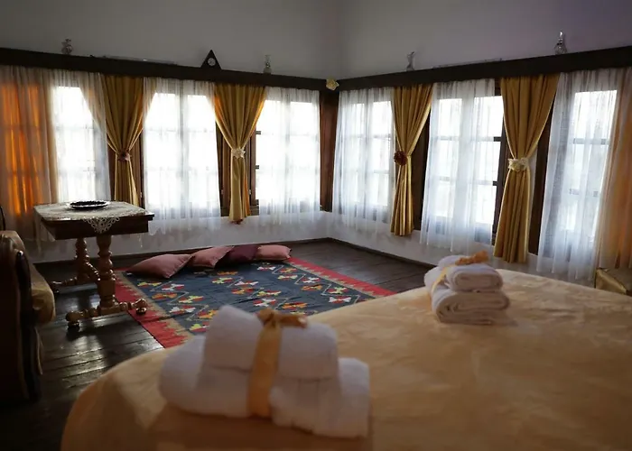 Mikel Nocleg ze śniadaniem *