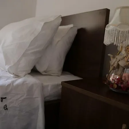 Mikel Bed and breakfast